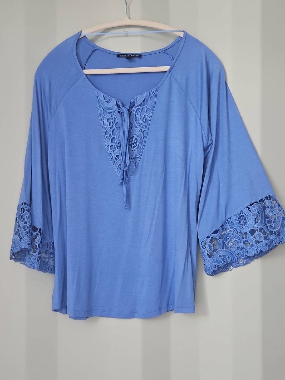 Cable & Gauge Light Blue Lace-Trim Peasant Blouse Size M